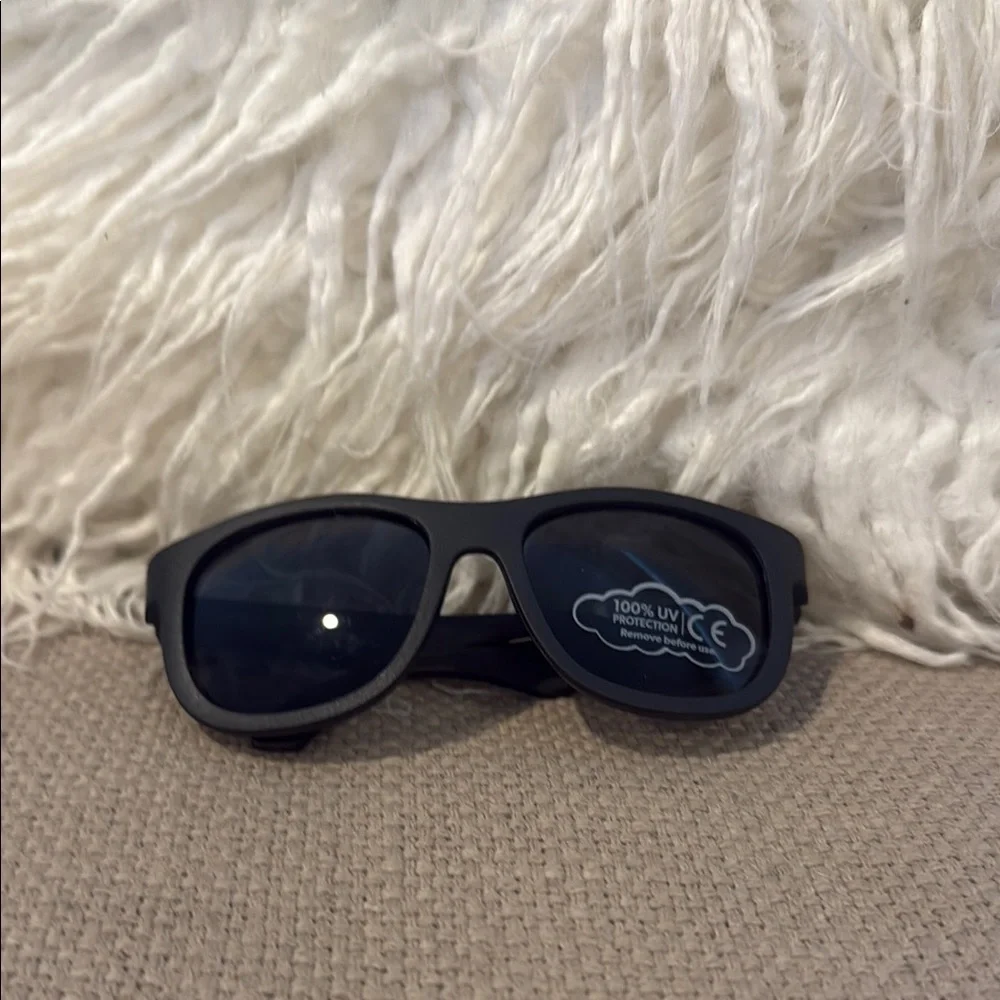 NWT Baby 0-2 Gender Neutral Babiators Black Navigator Sunglasses!